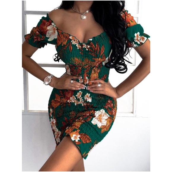 Boho Green Off Shoulder Fitted Party Dress - Picture 2 of 4